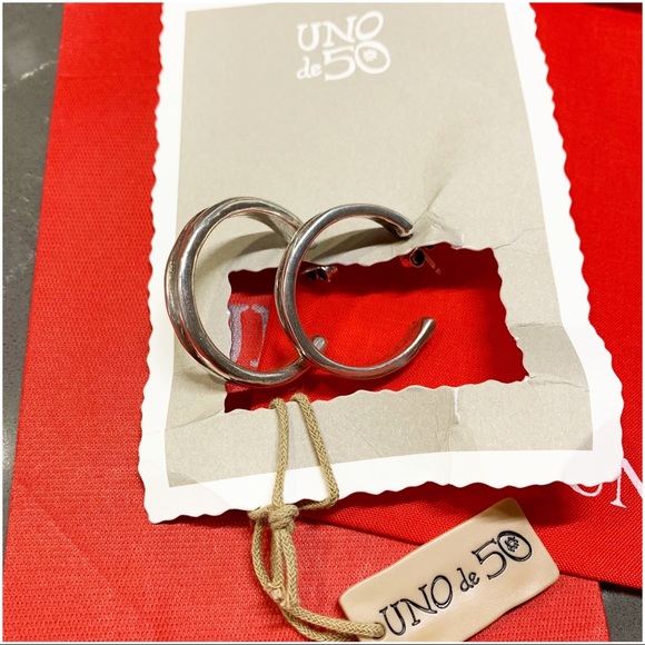 UNODE50 RAJADOS SILVER-PLATED HOOP EARRINGS - BNWT - Picture 3 of 3